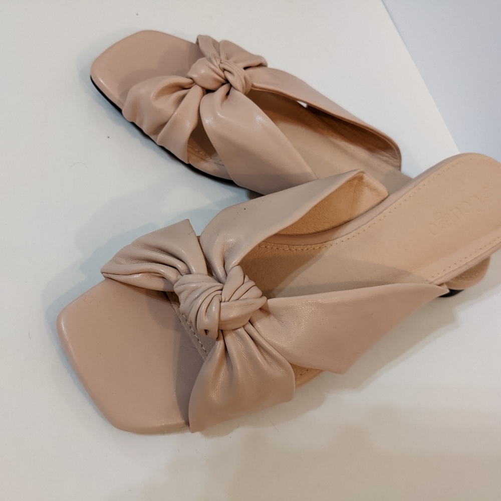 NWOT Knotted Light Pink Sandals - Picture 2 of 5